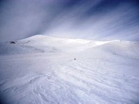 Viento y neblinas sobre la Este de Tarmañones.