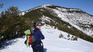 Cresteando por la ancha loma. Los erizones se esconden bajo la nieve (13h:45m)