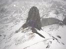 Poco usual imagen de la Campana d'Aneu desde la cima del Gralleras. 8-5-10.