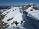 Pasando a la segunda cumbre, y principal.