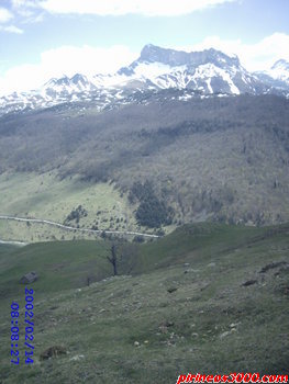 Ref. Sabucar con el Castillo D'Acher al fondo