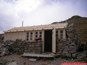 Refugio no guardado de la Portella Rojà (2.300m).