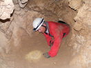 Volviendo a través del paso de Cuatro Caminos, acceso a la zona inferior de la Sima de la Higuera, donde recorrí un ramo en la 1ª visita. 