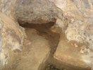 09- Pequeño curso de agua, en el interior de la cueva del Convento.