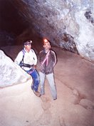En el lecho del barranco interior de la Cueva de la Buchaquera. 23-8-04.