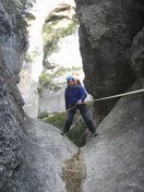 Javi, en el primer rapel de 45m.