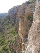 Ya estoy al lado contrario del péndulo. Ferrata Cágate Lorito.