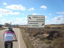 35- Tras 150 m por la A-1303, nos disponemos a salir a la carretera A-122, la cual seguiremos dirección Lumpiaque.