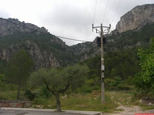 Justo delante de donde dejamos el coche tenemos el barranco