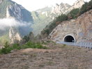 tunel sobre el cual comienza la ruta